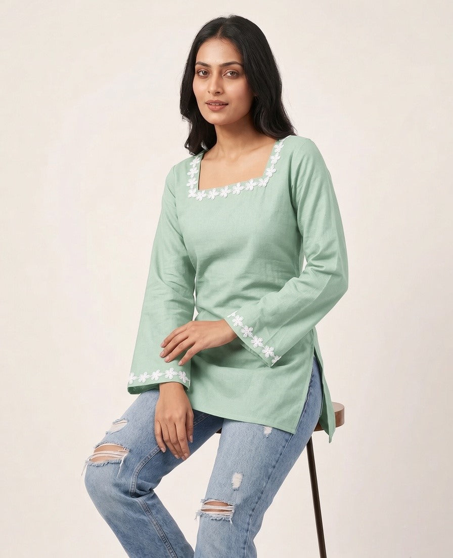 Luna Bell Kurti