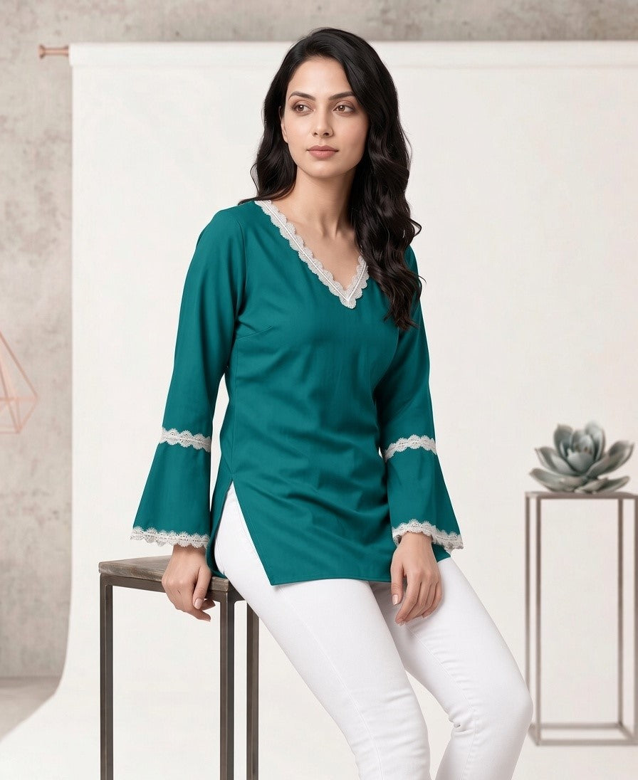 V Charm Kurti